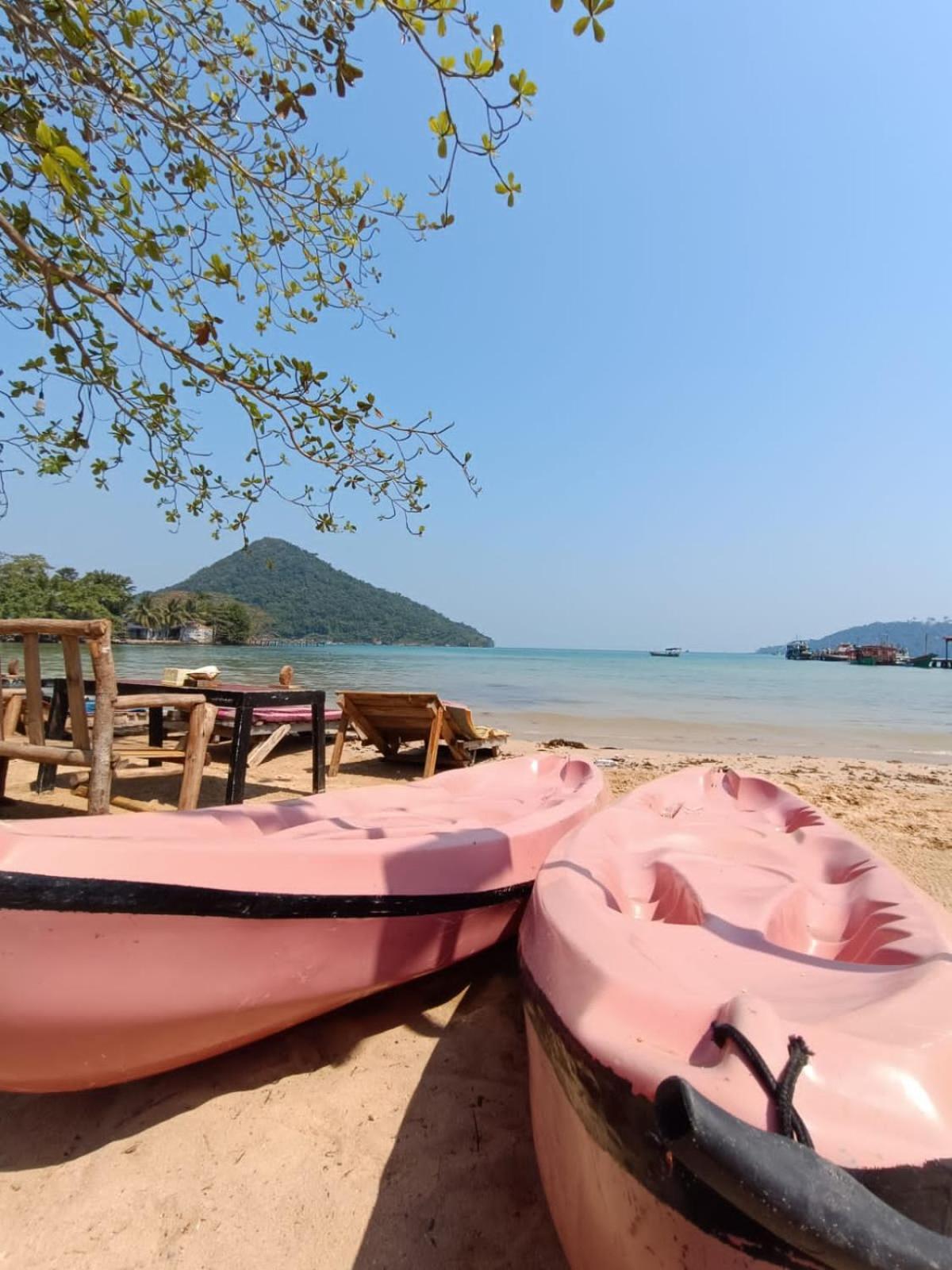Golden Snake Guesthouse Beach Koh Rong Sanloem Buitenkant foto