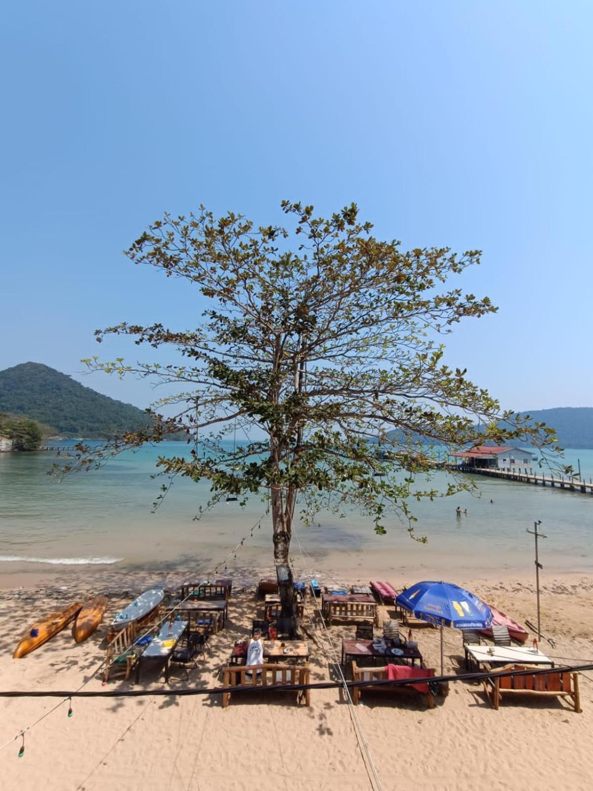Golden Snake Guesthouse Beach Koh Rong Sanloem Buitenkant foto